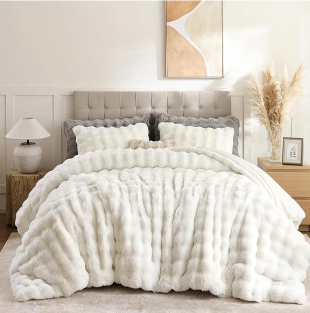 Full Size Frye Blankets Premium Comfort and Quality