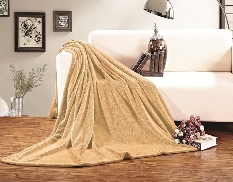 Ultra Soft Plush Throw Blanket - Premium Comfort Collection