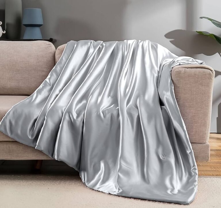 Grey Blankets with Silver Accents - Premium Comfort Collection